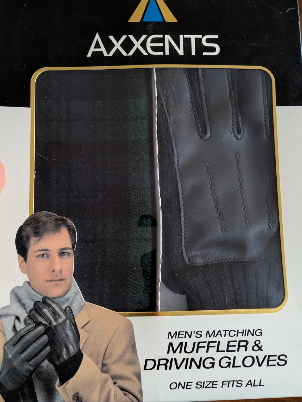 Men’s Black Leather Driving Gloves with Coordinating Muffler